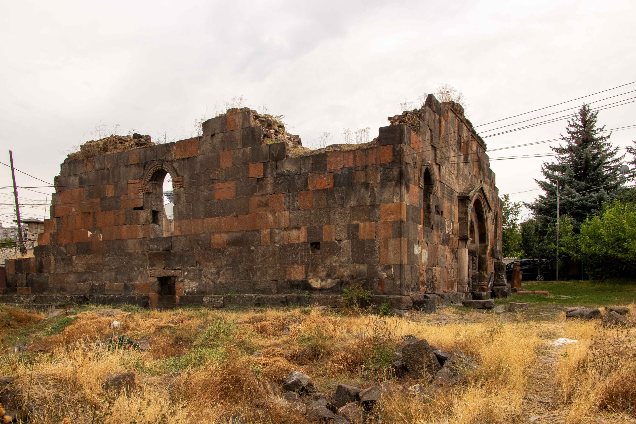 Եկեղեցական համալիր, Ավանի Սբ. Աստվածածին (Կաթողիկե, Ծիրանավոր)